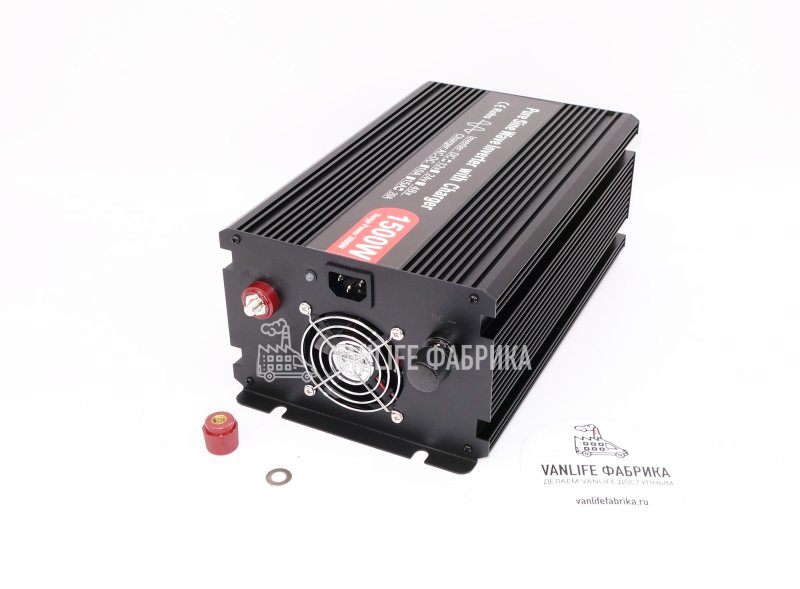 Инвертор Meind ИБП с ЗУ 12В 1500Вт