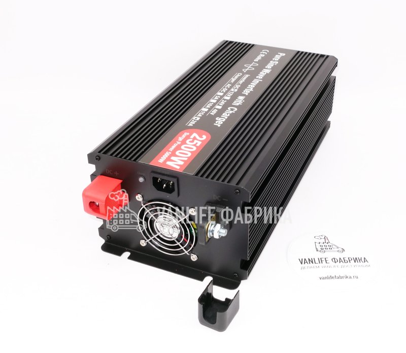 Инвертор Meind ИБП с ЗУ 12В 2500Вт